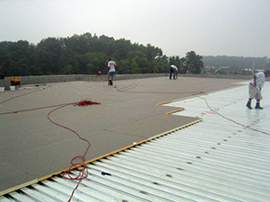 Installing GAF Roofing